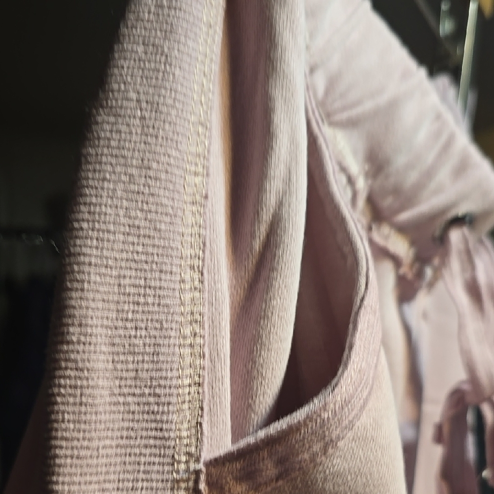 #117. NWT Hem & Thread Joggers. - Picture 4 of 5
